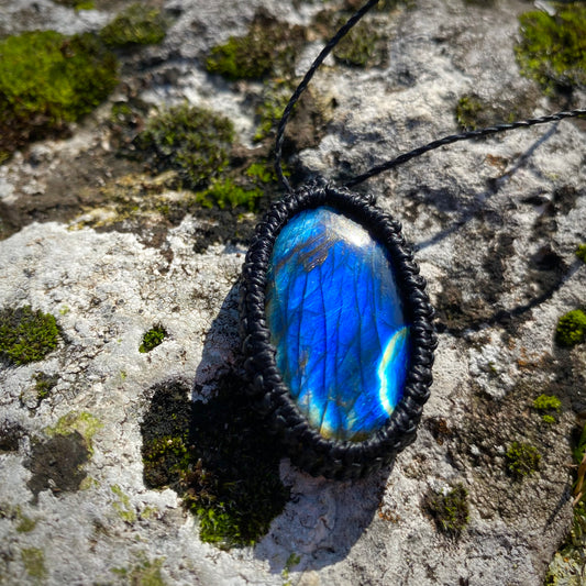 Labradorite Macrame Necklace