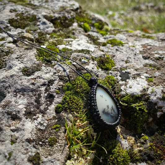Dendrite Agate Macrame Necklace